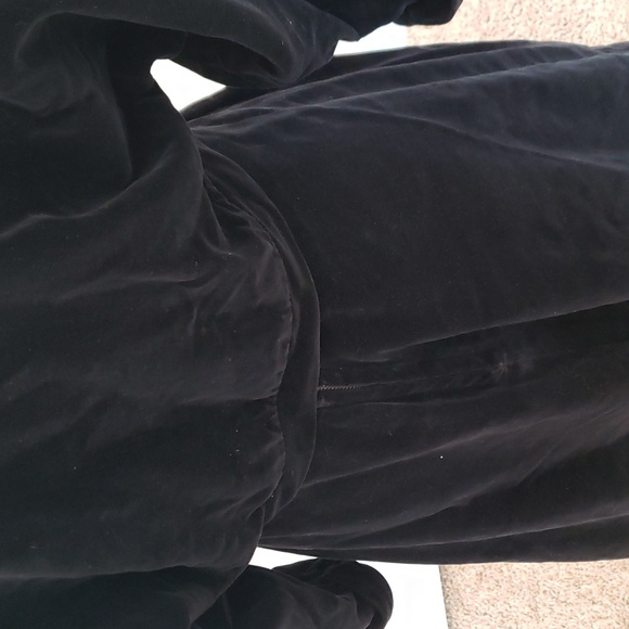 🎄 Vintage Velveteen Outfit - Picture 9 of 15